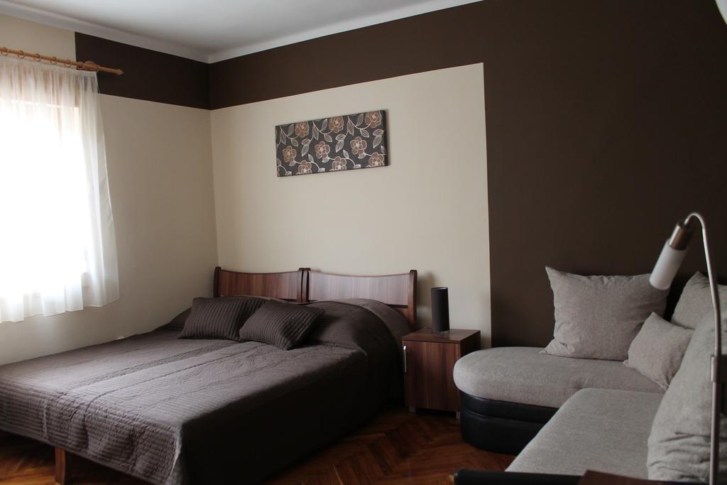 Stilus Apartman Apartment Szekszárd Cameră foto